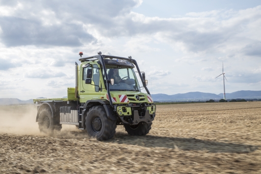 Mercedes-Benz Unimog